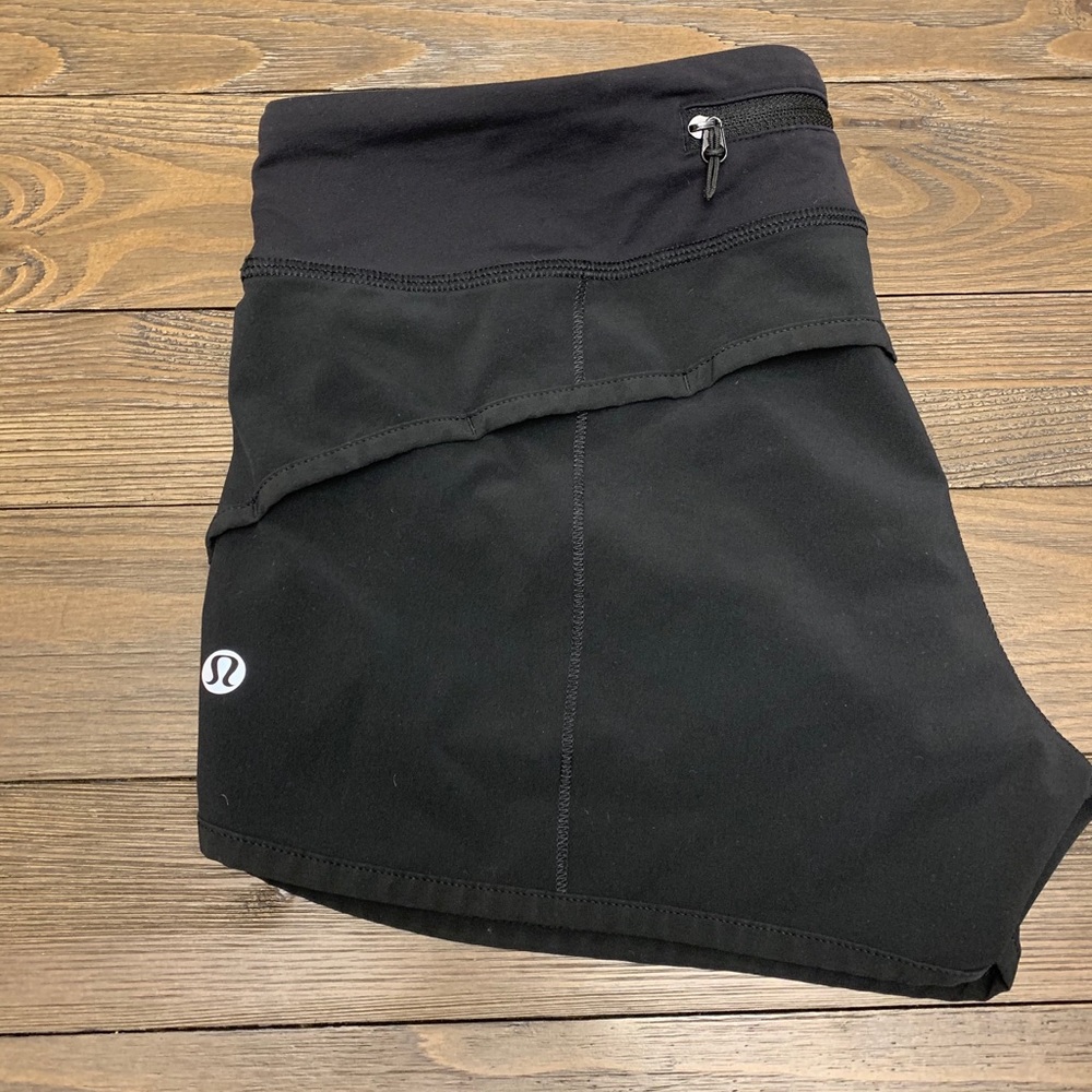 🍋Lululemon Speed Up Short Size 6